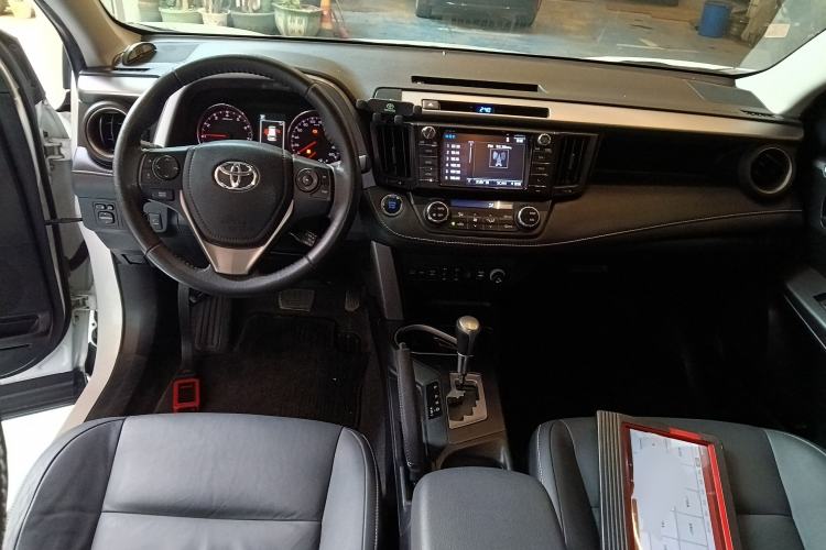 Used Toyota RAV4 2016 2.5L Automatic 4x4 Elite Edition