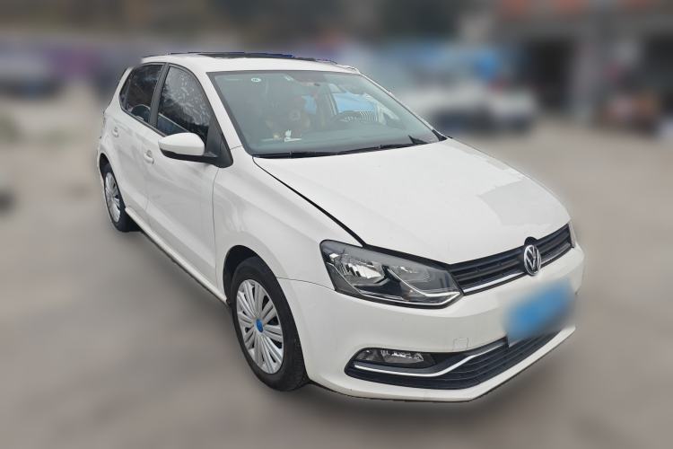 Used Volkswagen Polo 2016 1.6L Automatic Comfort Model Front Right 45 Deg