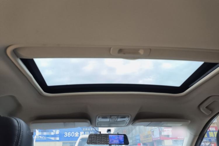 Used Dongfeng Fengon 580 2017 1.8L Manual Comfort Model Headliner