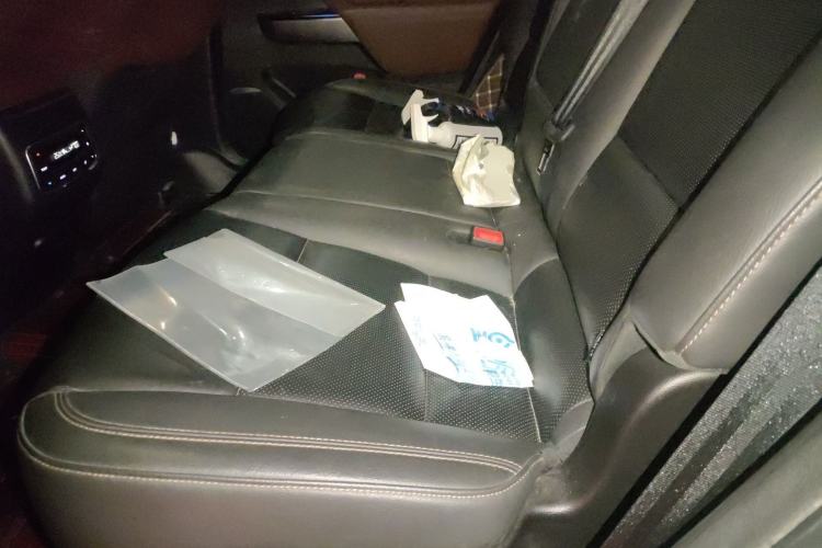 Used GAC Trumpchi GS8 2017 320T Two-Wheel Drive Prestige Version (7 Seats) Left Rear Seat