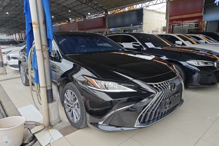 Used Lexus ES 2022 300h Excellence Edition