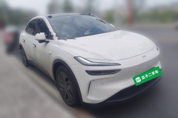 Used ONVO L60 2024 60 kWh Rear-Drive Version Front Right 45 Deg