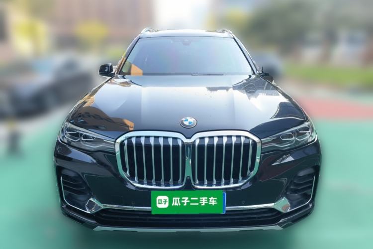 Used BMW X7 2019 xDrive40i Luxury Package with Leading Features
