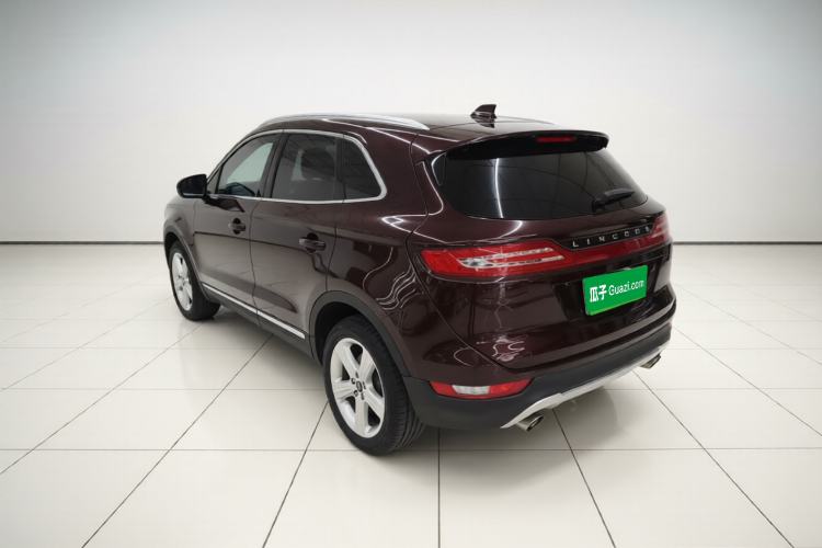 Used Lincoln MKC 2017 2.0T Two-Wheel Drive Deluxe Edition Rear Left 45 Deg