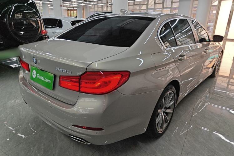 Used BMW 5 Series 2018 528Li Launch Special Edition Rear Right 45 Deg