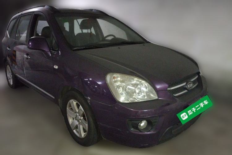 Used Kia Carens 2007 2.0L 7-Seater Comfort Edition Front Right 45 Deg