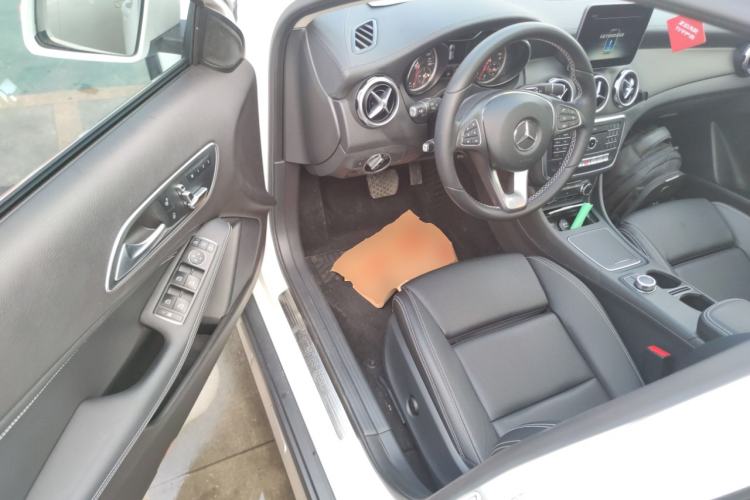 Used Mercedes-Benz GLA 2017 GLA 200 Fashion Model