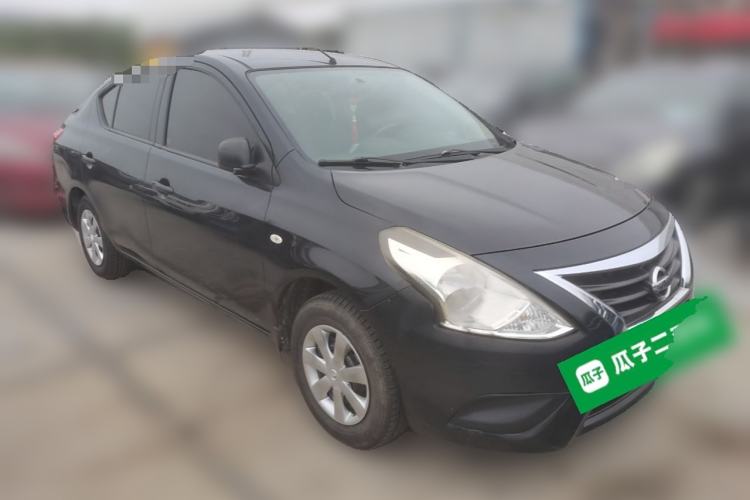 Used Nissan Sunny 2014 1.5XE Manual Elite Edition Front Right 45 Deg