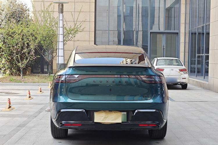 Used Hima Luxeed R7 2026 Model Range-Extending Max