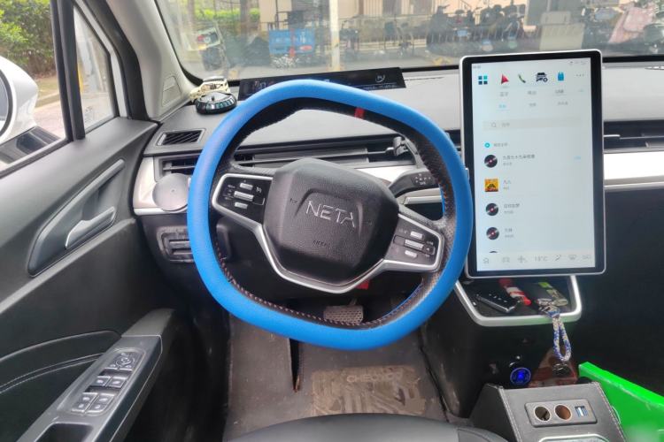 Used NETA V 2022 Long-Range Industry Custom Edition Steering Wheel