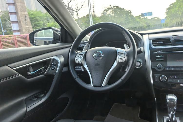 Used Nissan Teana 2013 2.5L XL Leading Edition Interior 1