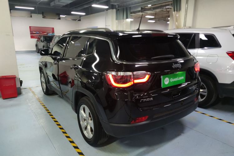 Used Jeep Compass 2017 200T Automatic Enjoyment Version
