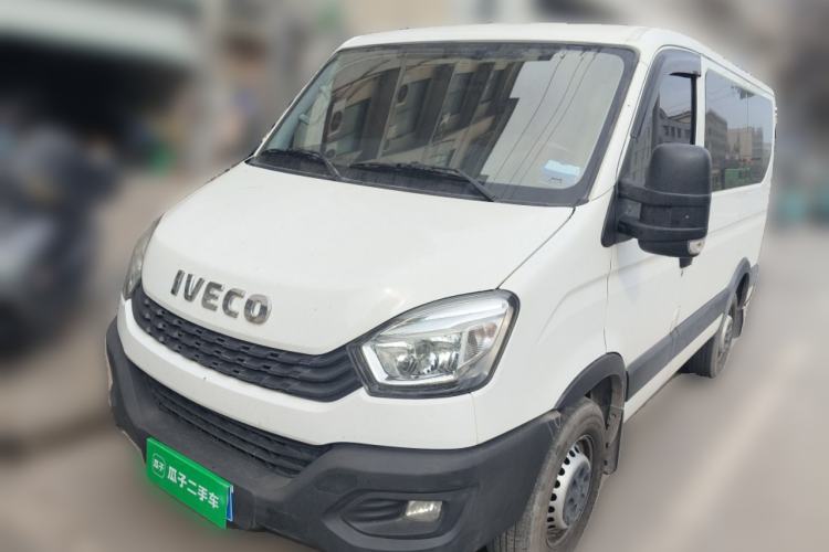 Used Iveco Eurocargo 2021 2.0T Manual Super-Rui Short Wheelbase Low-Roof Side-Hinged Door F1A