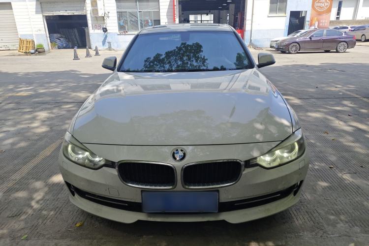 Used BMW 3 Series 2014 328Li Fashion Model
