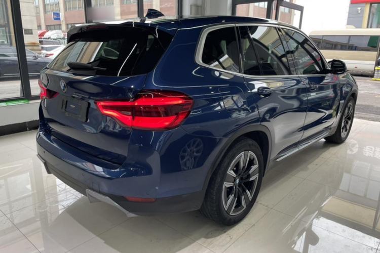 Used BMW iX3 2021 Leading Model