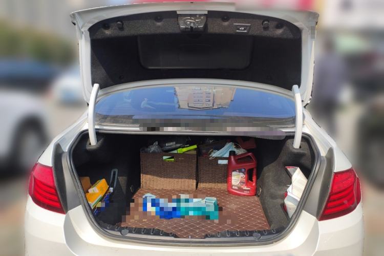 Used BMW 5 Series 2017 525Li Leading Model
