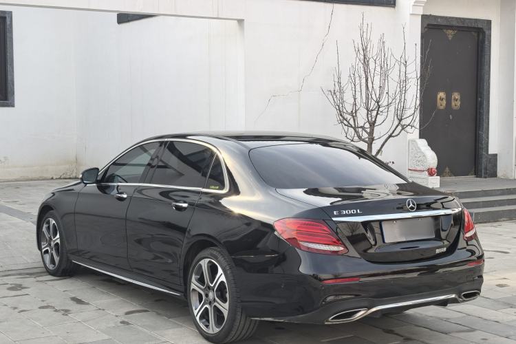 Used Mercedes-Benz E-Class 2016 E 300 L Sporty and Stylish Model