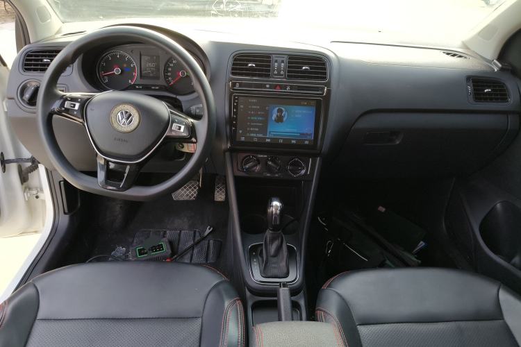 Used Volkswagen Polo 2018 1.5L Automatic Advanced Driving Model Center Console