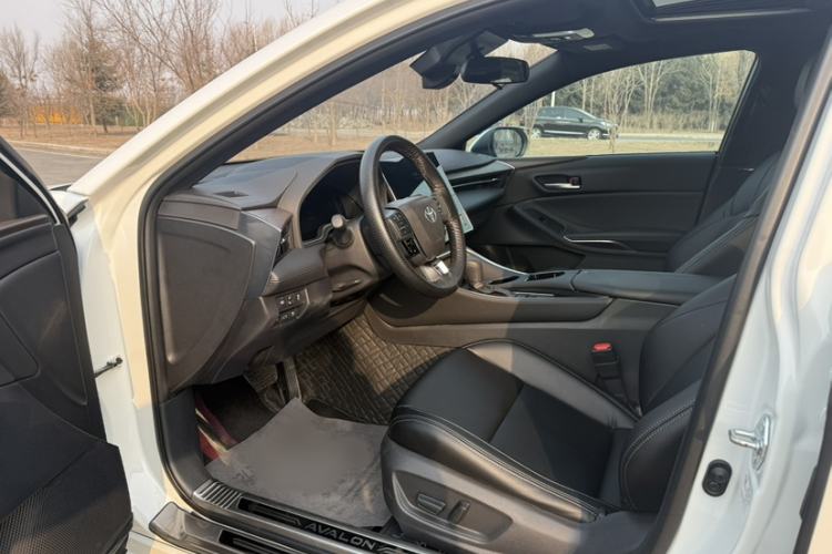 Used Toyota Avalon 2024 2.0L Ambition Edition Interior 2