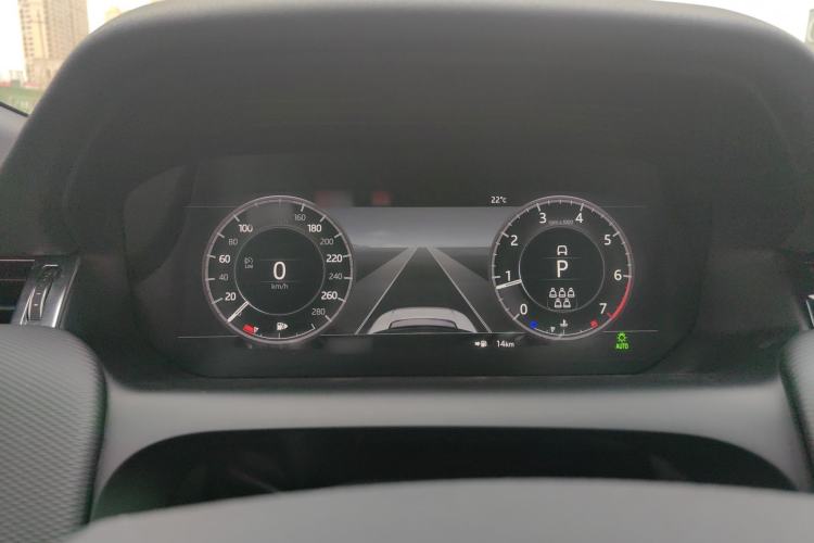 Used Land Rover Discovery Sport 2020 249 PS R-Dynamic Performance Tech Edition 7 Seats Instrument Cluster