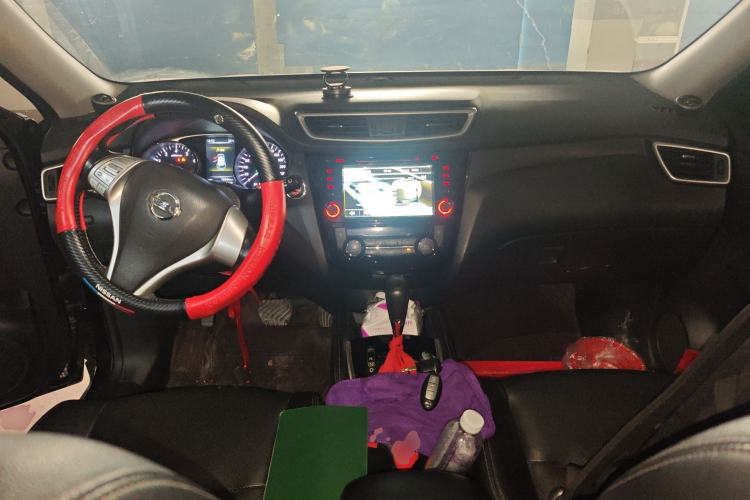 Used Nissan X-Trail 2014 2.0L CVT Comfort Edition 2WD Center Console