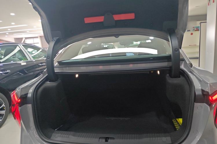 Used Hongqi EH7 2025 600 Smart Selection Edition
