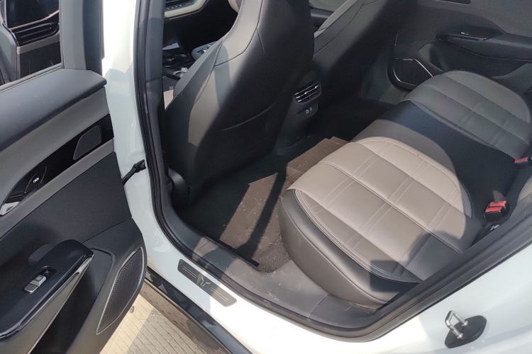 Used Hongqi EH7 2024 690 Pro Left Rear Seat