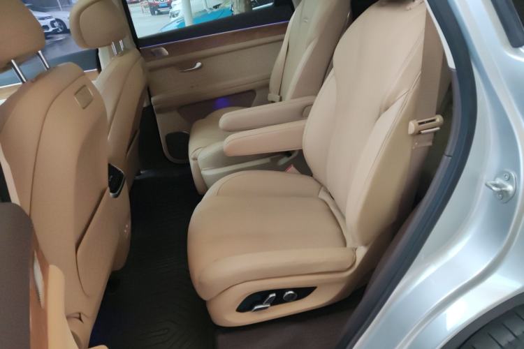 Used Hima AITO M7 2024 1.5T Intelligent Driving Rear-Drive Max Edition 6 Seats
