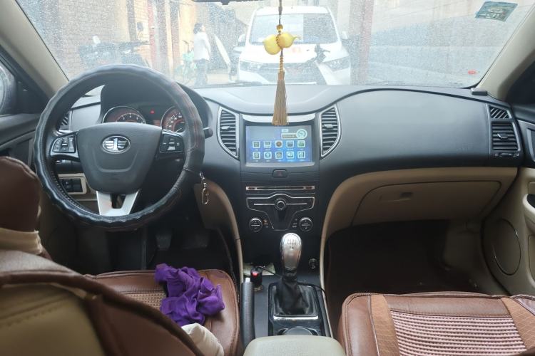 Used Bestune B50 2013 1.6L manual luxury version
