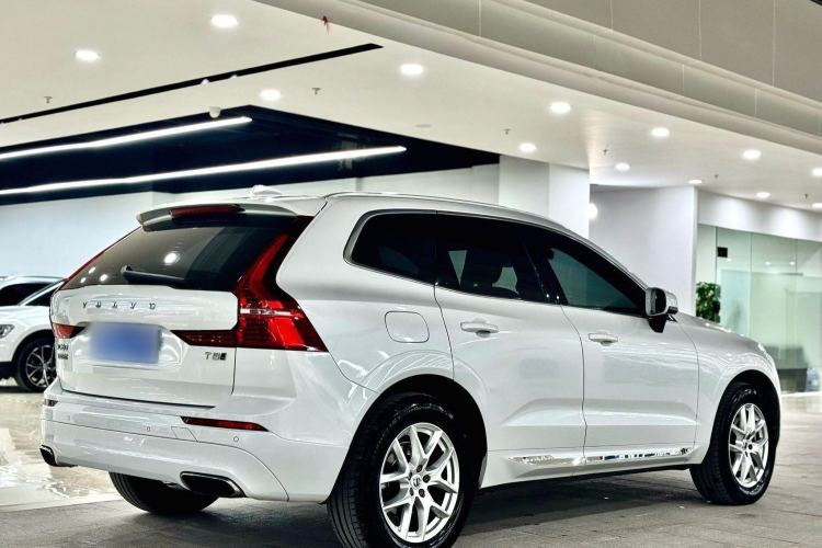 Used Volvo XC60 2019 T5 4x4 Smart Edition China V Standard