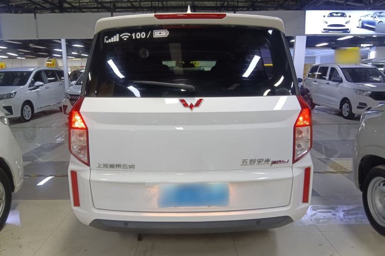 Used Wuling Hongguang PLUS 2020 1.5T Manual Commercial Vehicle 7 Seats Exterior 4