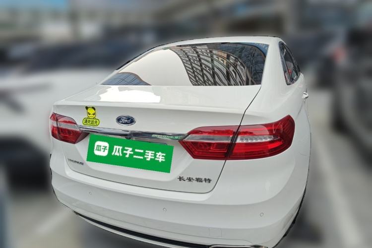 Used Ford Taurus 2015 EcoBoost 245 Fashion Edition
