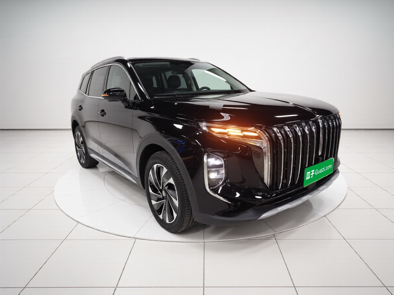 Hongqi HS7 PHEV 2024 2.0T PHEV Four-Wheel Drive Flagship Edition 6 Seats — снимка 3