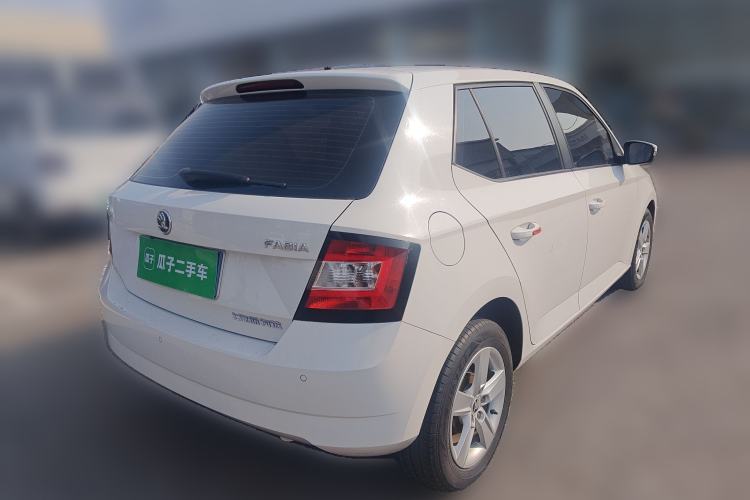 Used Skoda Fabia 2017 1.4L Automatic Car Enjoy Edition Rear Right 45 Deg