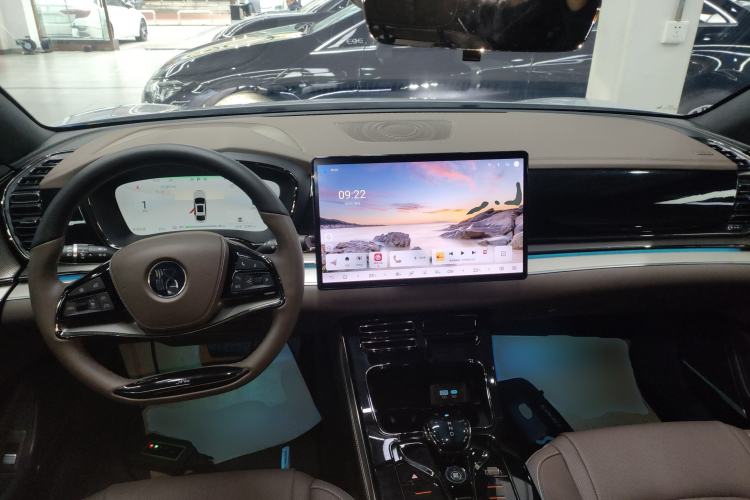 Used BYD Han 2024 EV Glory Edition 506KM Front-Wheel-Drive Premium Model