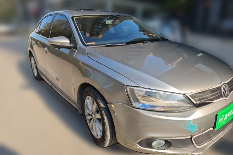 Used Volkswagen Sagitar 2014 1.6L Automatic Comfort Model Front Right 45 Deg