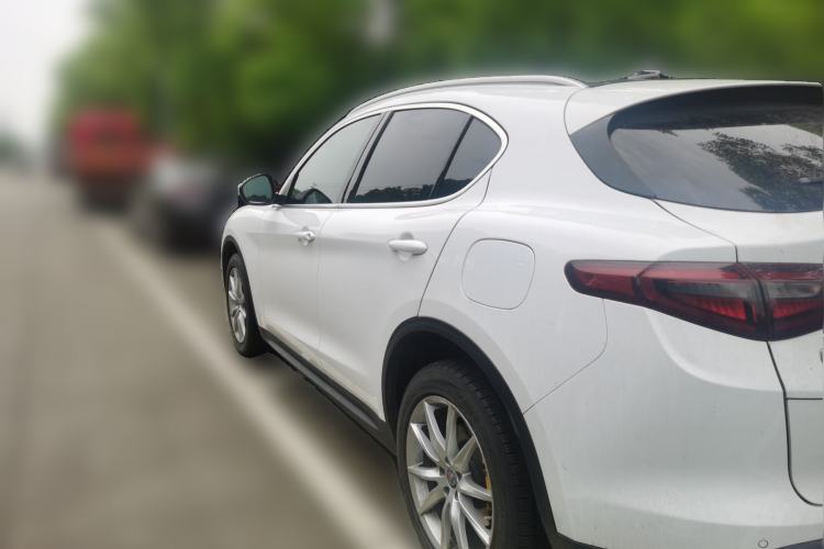 Used Alfa Romeo Stelvio 2017 2.0T 280HP Luxury Edition
