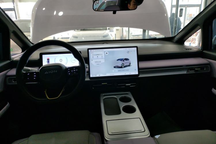 Used AION Y 2022 Plus 70 Smart Edition