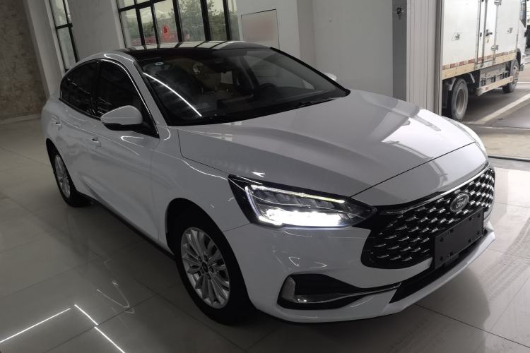 Used Ford Focus 2021 Sedan EcoBoost 180 Automatic Trendy Model