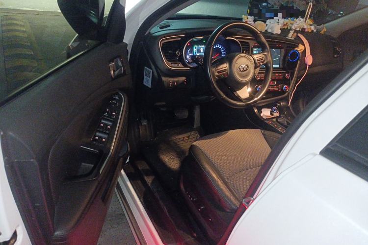 Used Kia K5 2014 2.0L Hybrid Luxury Edition
