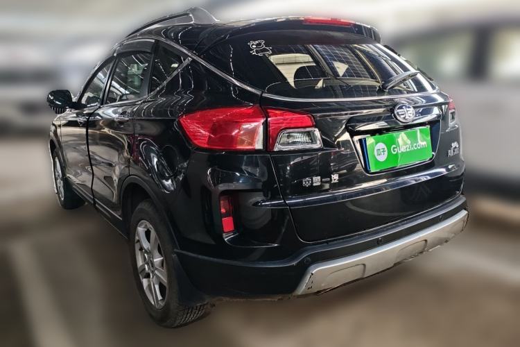 Used Bestune X80 2013 2.0L automatic comfort version
