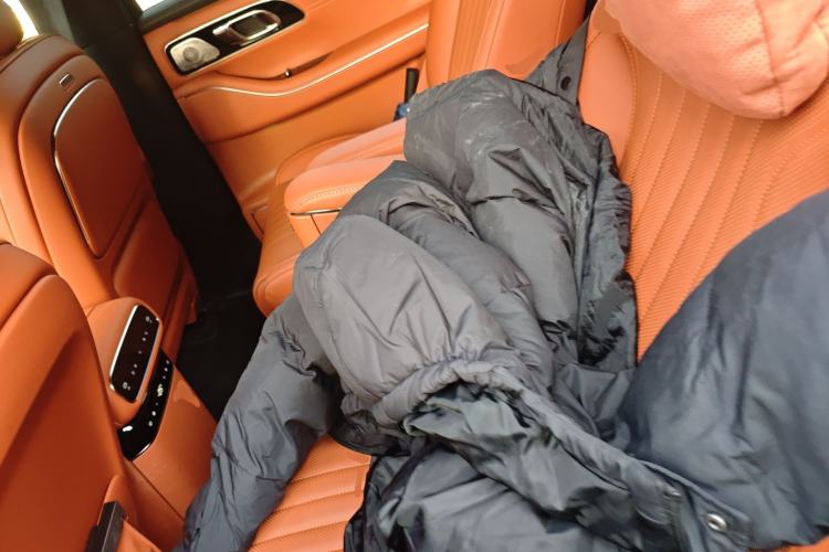 Used Geely Galaxy M9 2025 Model 210km Four-Wheel-Drive Leading Edition