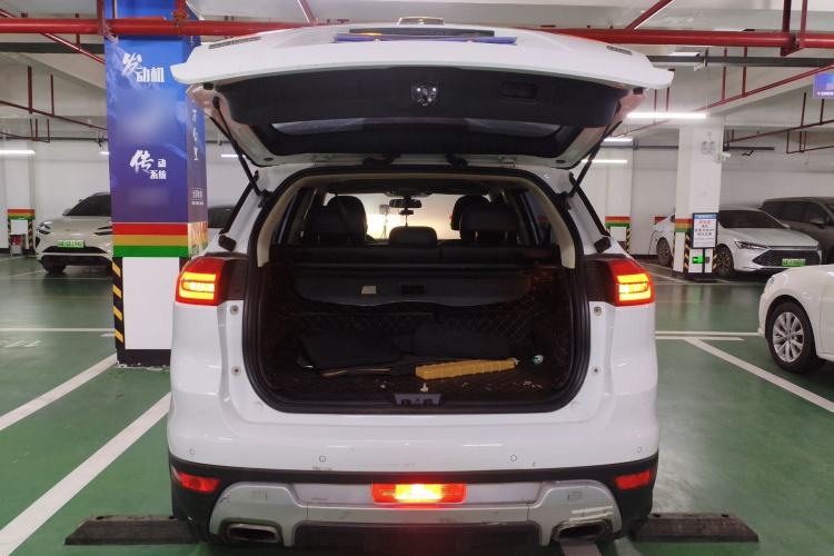 Used Geely Auto Emgrand X7 Sport 2016 1.8TD Automatic ZhiShang Model Trunk