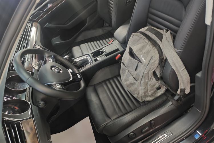 Used Volkswagen Magotan 2019 330TSI DSG Luxury Model China V Standard Left Front Seat