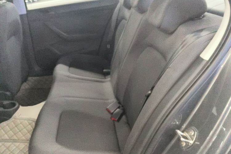 Used Volkswagen Santana 2015 1.6L Automatic Fashion Edition