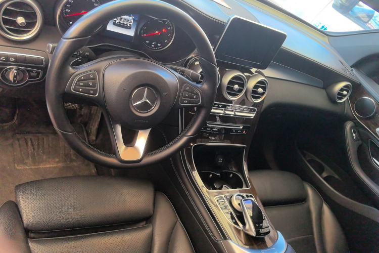 Used Mercedes-Benz GLC 2019 GLC 260 L 4MATIC Luxury Model