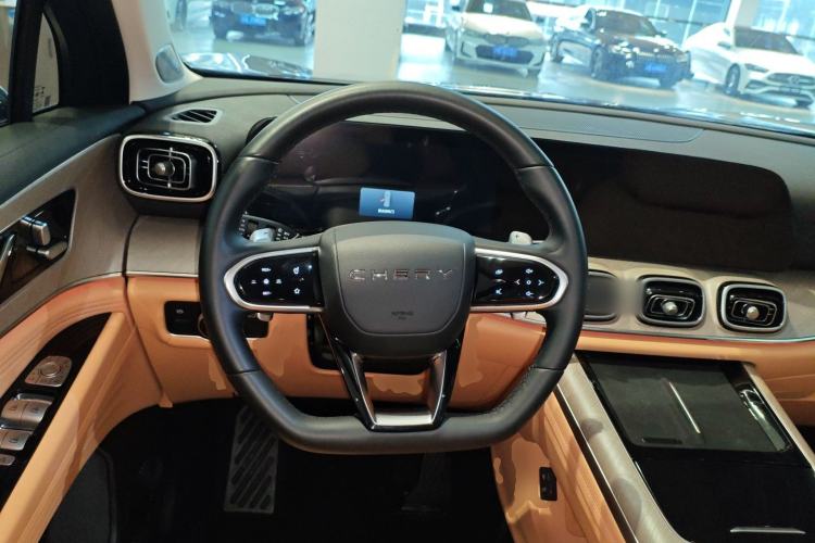 Used Chery Tiggo 9 2023 2.0T Dual-Clutch Two-Wheel Drive Luxury Edition 5 Seats
