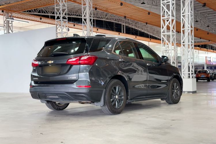 Used Chevrolet Equinox 2019 535T Automatic YuJie Edition China VI Exterior 4