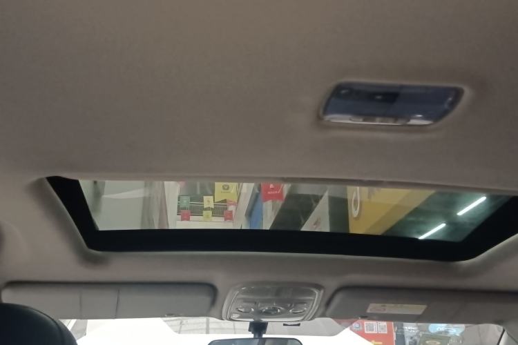 Used Haval H6 2016 Upgraded Model 1.5T Automatic Two-Wheel Drive Elite Version
