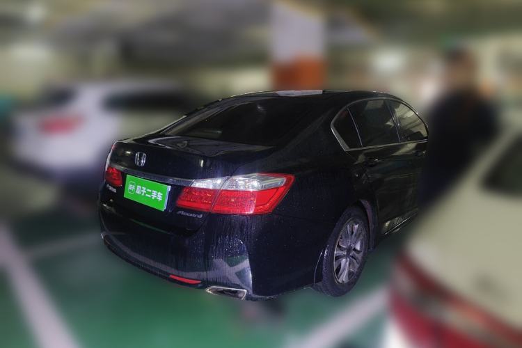 Used Honda Accord 2015 2.0L LXS Elite Edition Rear Right 45 Deg
